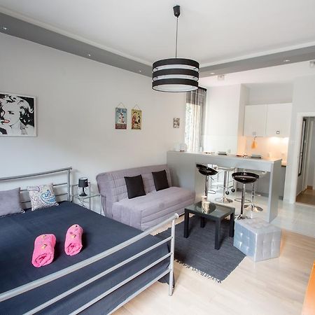 Lea Apartment Белград Екстериор снимка