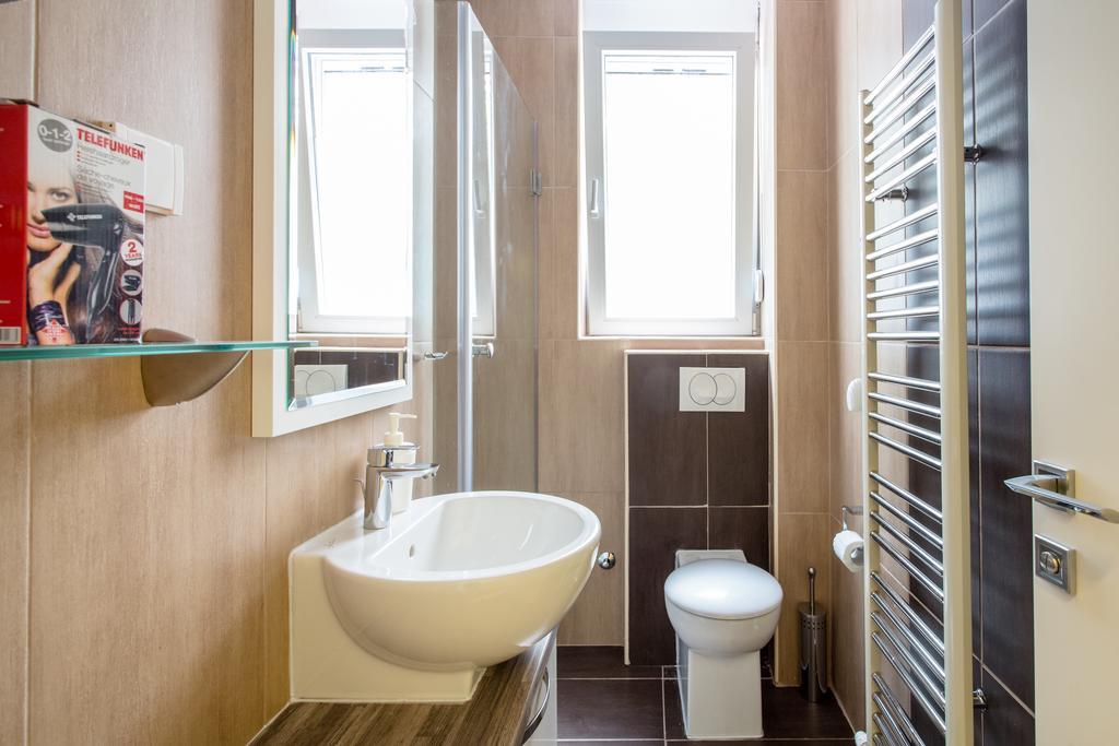 Lea Apartment Белград Екстериор снимка