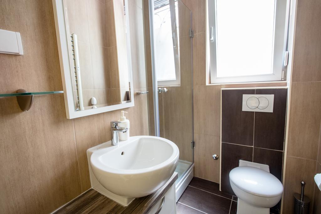 Lea Apartment Белград Екстериор снимка
