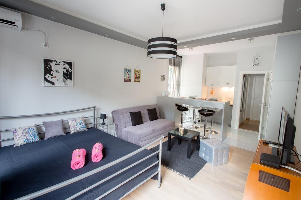 Lea Apartment Белград Екстериор снимка